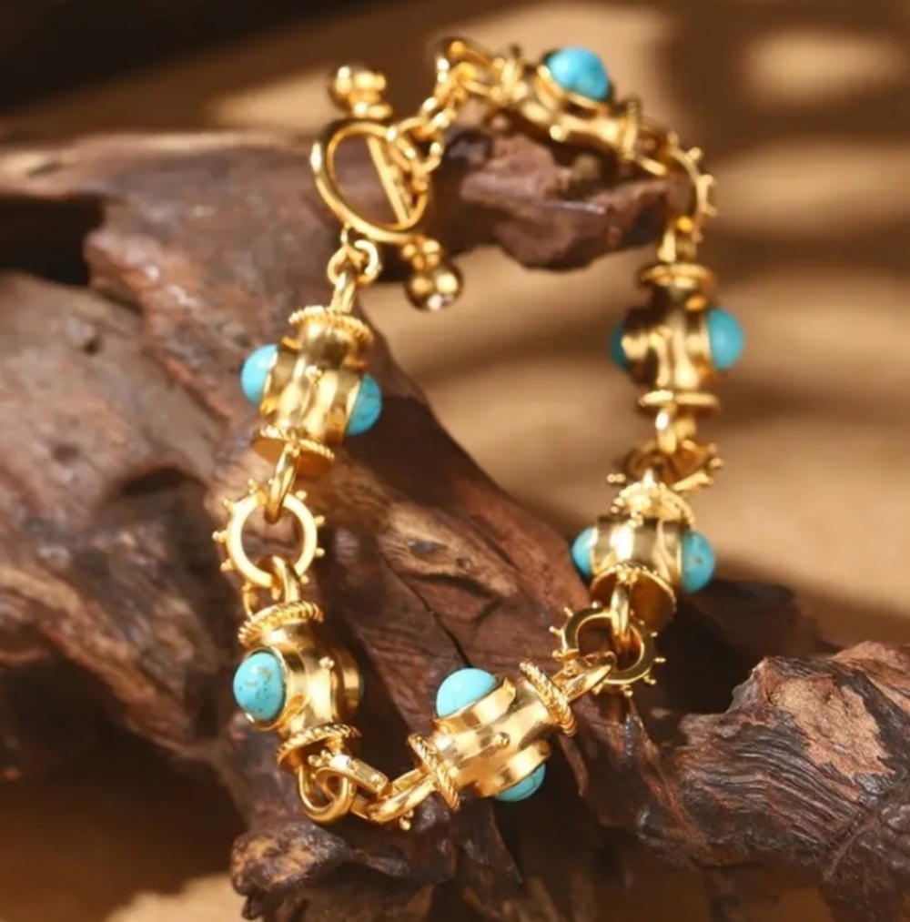 Byzantine Turquoise Cabochon Toggle Bracelet In 18k Gold Plating